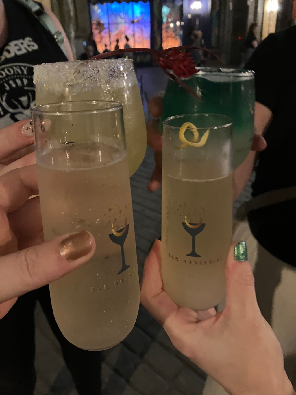 Review: Magical Drinks to Order at Bar Moonshine in Epic&nbsp;Universe